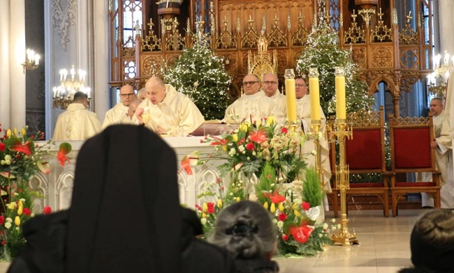 Dzień Życia Konsekrowanego w katedrze radomskiej