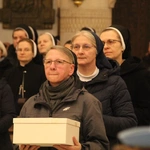 Tarnów. Diecezjalne obchody Dnia Życia Konsekrowanego i złoty jubileusz bp. Władysława Bobowskiego