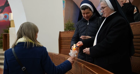 Bóg wypełnia swoje dzieło w pozornej monotonii naszych dni
