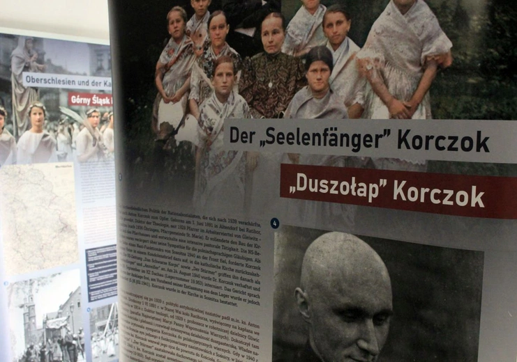 Wystawa "Krzyż w cieniu dyktatur"