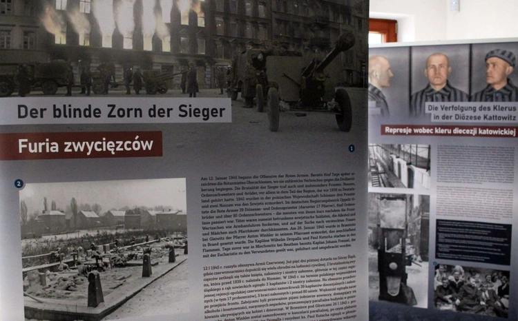 Wystawa "Krzyż w cieniu dyktatur"