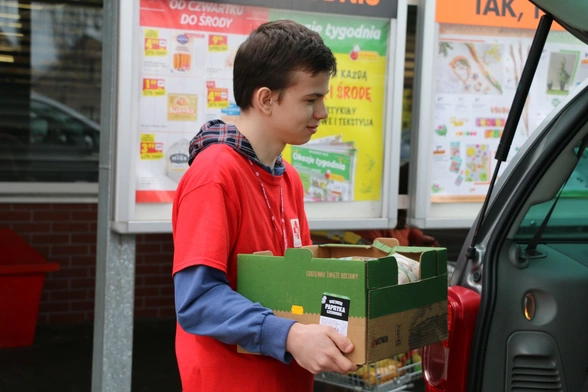 Caritas Polska przekaże żywność 262 tys. potrzebującym