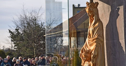 Królowa Zaspy już w kapliczce