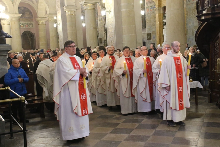 Płock. Święto życia konsekrowanego w katedrze