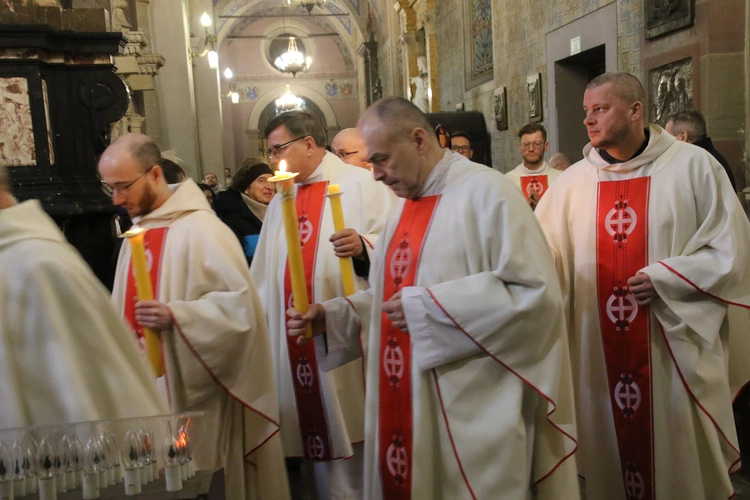 Płock. Święto życia konsekrowanego w katedrze