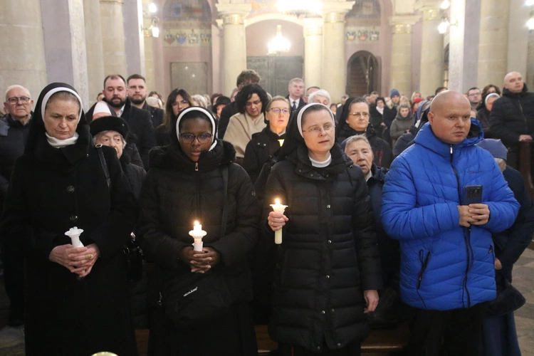 Płock. Święto życia konsekrowanego w katedrze