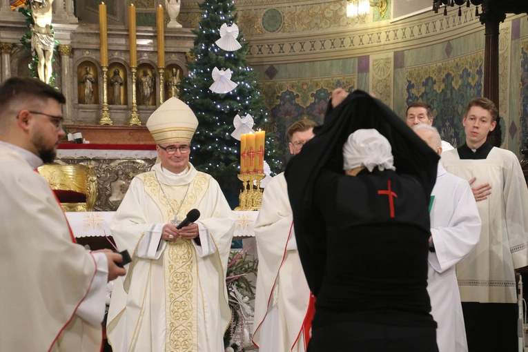 Płock. Święto życia konsekrowanego w katedrze