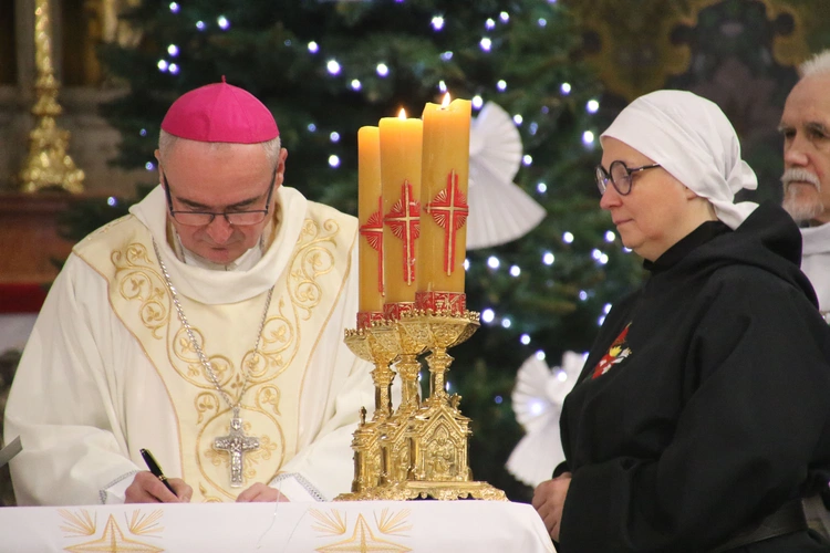 Płock. Święto życia konsekrowanego w katedrze