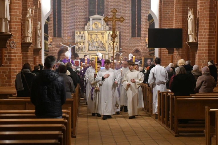 Msza za zmarłych biskupów i rządców diecezji