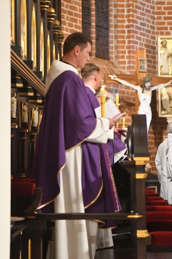 Msza za zmarłych biskupów i rządców diecezji