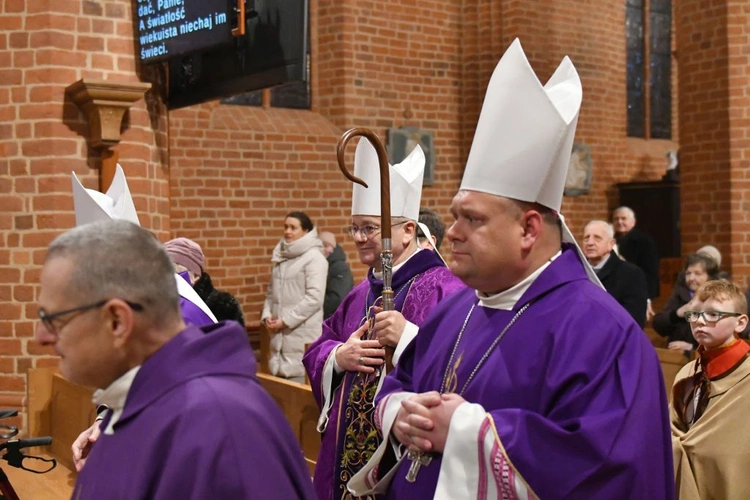 Msza za zmarłych biskupów i rządców diecezji