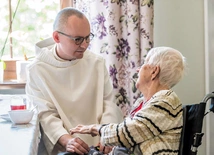 Jednym z rekruterów personelu jest św. Jan Boży. Co jeszcze wyróżnia szpitale bonifratrów?