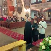 	Odnowienie ślubów to ważna chwila także dla Kościoła.