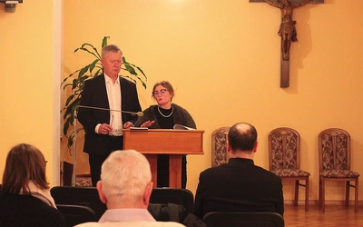 	Małżonkowie dają świadectwo o tym, jak zawalczyli o jedność sakramentalną.