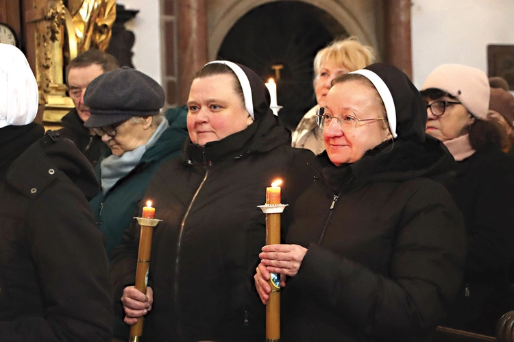 	Dzień Życia Konsekrowanego w diecezji to radosne święto, podczas którego świeccy dziękują za konsekrowanych,  a ci za dar swojego powołania.