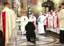 Na początku drogi pustelniczej s. Marta złożyła śluby miłości, czystości, posłuszeństwa i ubóstwa.