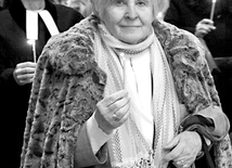 D. Baszkowska mimo cierpienia emanowała optymizmem,  siłą i determinacją. Uśmiechem i przykładem pokazywała, jak realizować jedność w codzienności.