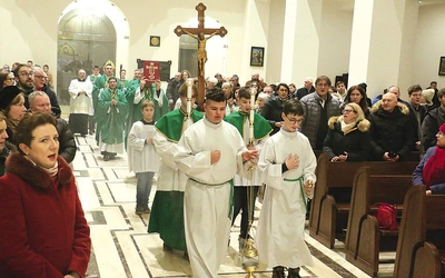 	Uroczyste obchody Niedzieli Słowa Bożego w kościele Trójcy Świętej w Lublinie.