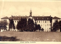 Poznaj tajemnice tej szkoły