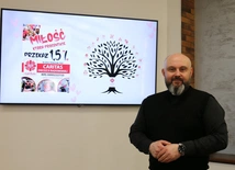 - Każda miłość, którą dajemy, procentuje. Zachęcam ludzi dobrej woli do przekazania i w tym roku 1,5 proc. na działalność Caritas - mówi ks. Damian Drabikowski.