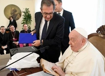 Papież: niech pobożność ludowa przemienia rodziny i ich modlitwę