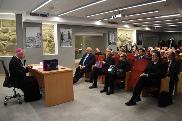 33. Światowy Dzień Chorego - konferencja