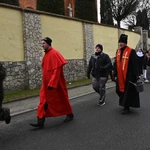 Przez Ostrożnicę z niedźwiedziem
