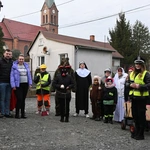 Przez Ostrożnicę z niedźwiedziem