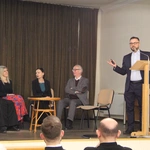 Dąbrowa Tarnowska. Konferencja "Z dawna Polski Tyś Królową - Maryjo"