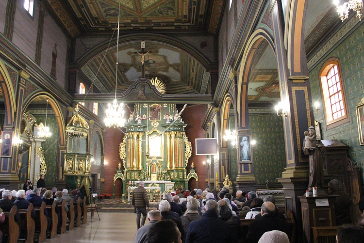 Dąbrowa Tarnowska. Konferencja "Z dawna Polski Tyś Królową - Maryjo"