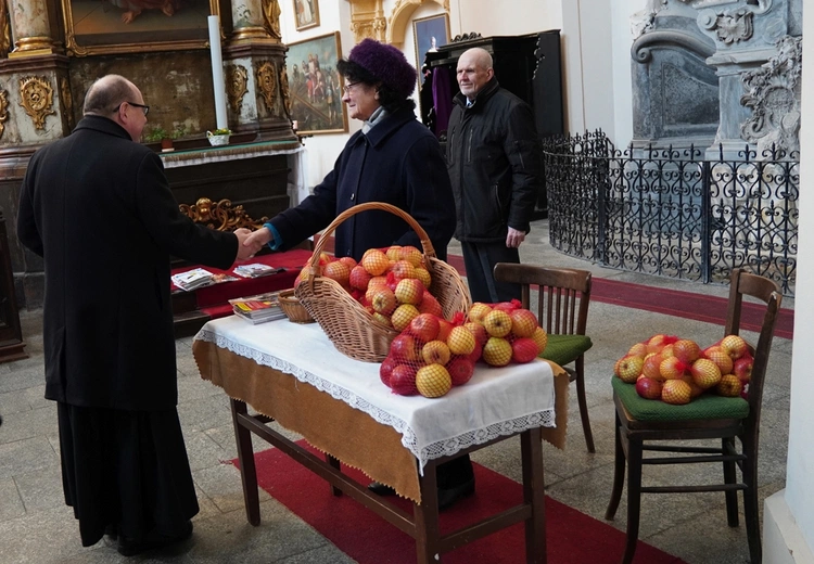 Św. Dorota i błogosławieństwo jabłek