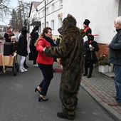 Wodzenie niedźwiedzia w Ostrożnicy