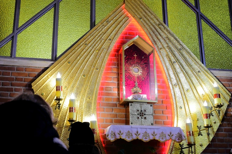 Adorujemy Cię, Chryste