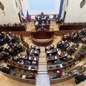 Śląskie. Sejmik za kupnem akcji GTL. "Chcemy zadbać o rozwój lotniska"