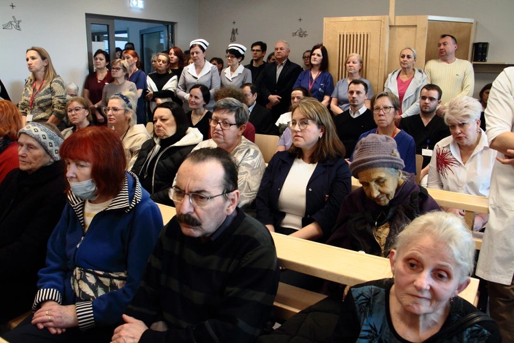 Poświęcenie kaplicy Pana Jezusa Miłosiernego w Szpitalu Uniwersyteckim w Krakowie