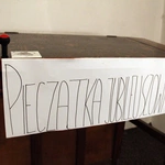 Nastolatki ze Żmigrodu na Szlaku Młodych z biskupem