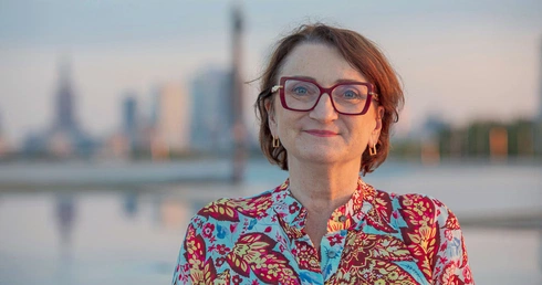 Ewa K. Czaczkowska dziennikarka, autorka książek, m.in. „Siostra Faustyna. Biografia Świętej”, „Cuda świętej Faustyny”, „Papież, który uwierzył. Jak Karol Wojtyła przekonał Kościół do kultu Bożego Miłosierdzia”. 