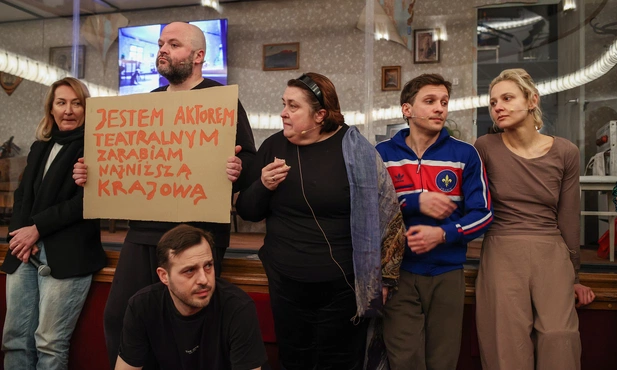 Katowice. Aktorzy Teatru Śląskiego zaprotestowali przeciwko niskim wynagrodzeniom