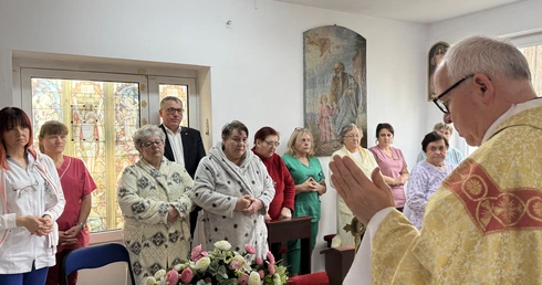 W rawskim szpitalu Eucarystii przewodniczył ks. Bogumił Karp.