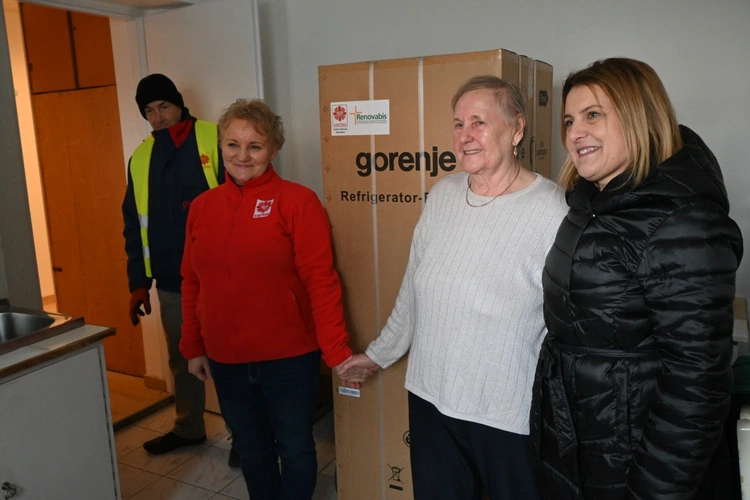 Opolska Caritas przekazuje sprzęt AGD powodzianom