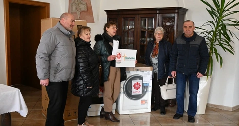 Opolska Caritas przekazuje sprzęt AGD powodzianom