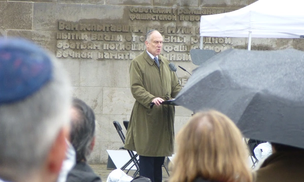 Ronald S. Lauder