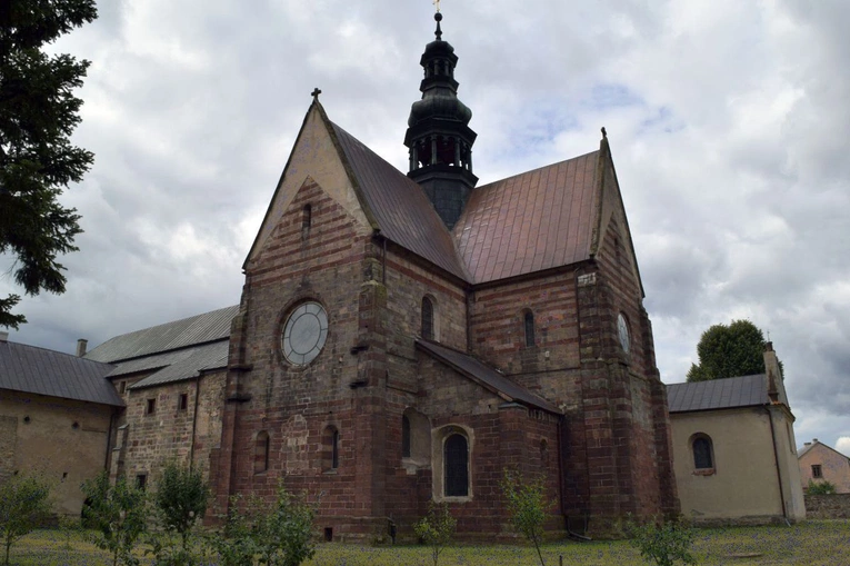 9 projektów diecezjalnych wspartych przez resort kultury