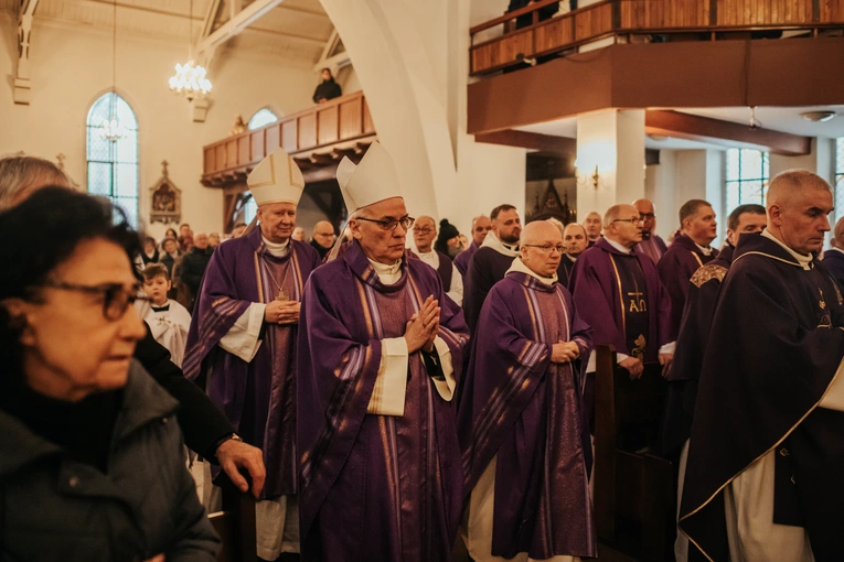 Ostatnie pożegnanie ks. Ludwika Grochowiny