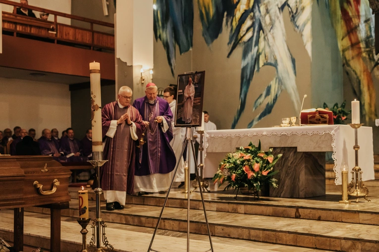 Ostatnie pożegnanie ks. Ludwika Grochowiny