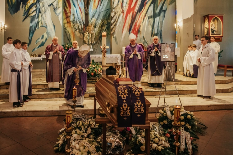 Ostatnie pożegnanie ks. Ludwika Grochowiny