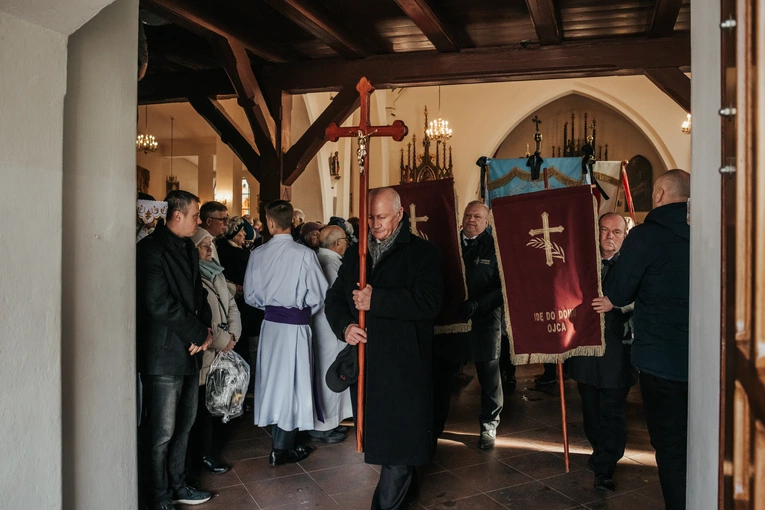 Ostatnie pożegnanie ks. Ludwika Grochowiny