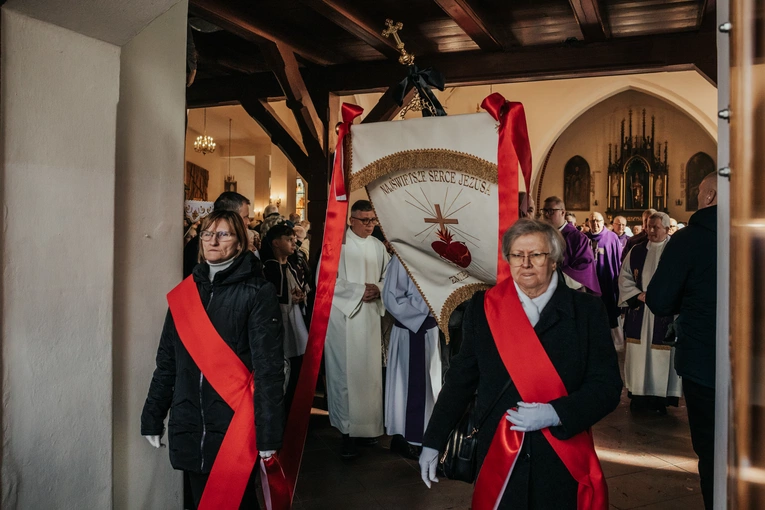 Ostatnie pożegnanie ks. Ludwika Grochowiny