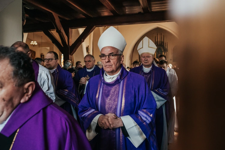 Ostatnie pożegnanie ks. Ludwika Grochowiny