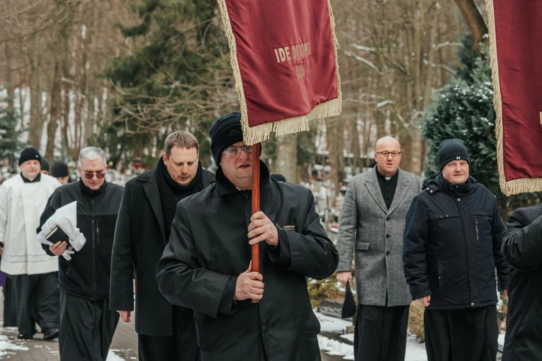 Ostatnie pożegnanie ks. Ludwika Grochowiny